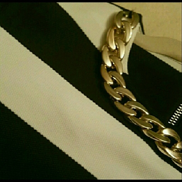 Shift w/Necklace Built In - Picture 4 of 7